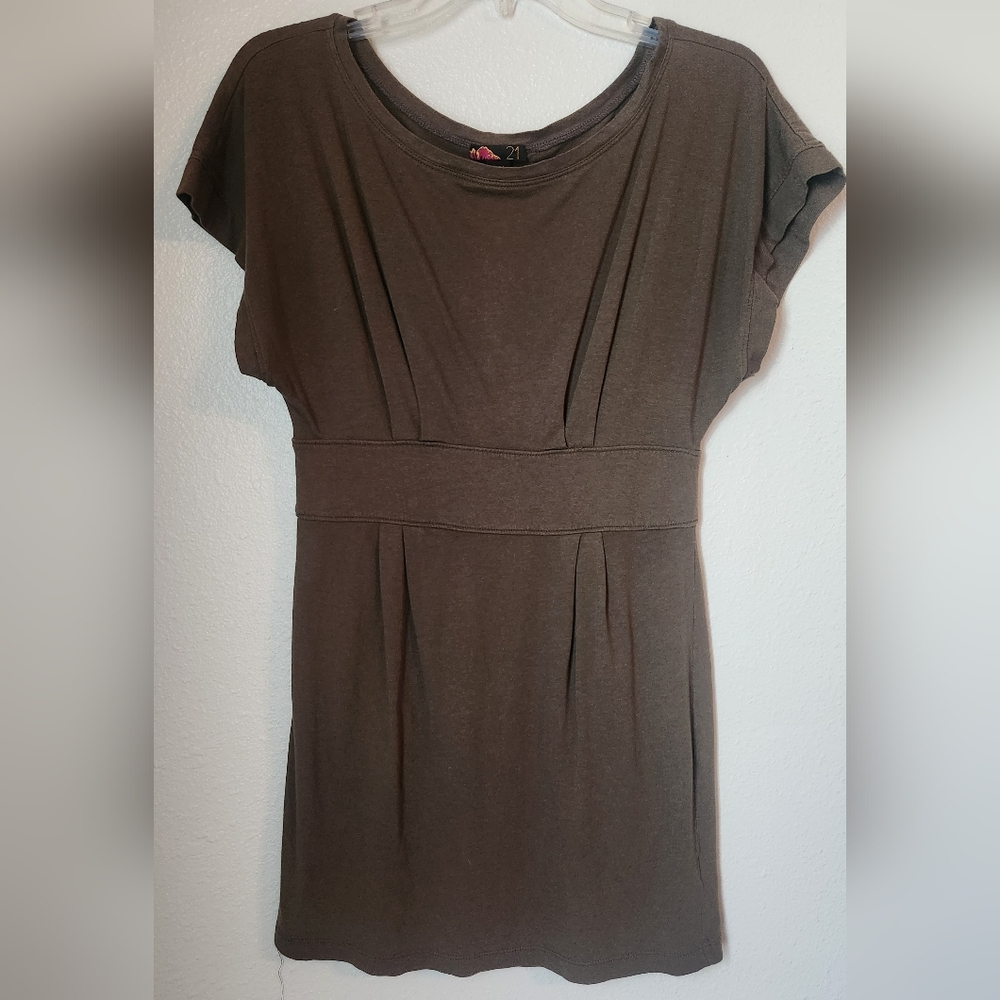 🔥Forever XXI Green Tunic Short Sleeve Top Size M